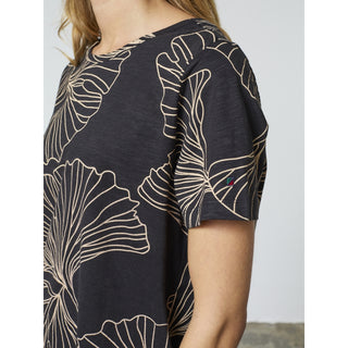 REDGREEN WOMAN Celina T-shirt Short Sleeve Tee 399 Black Pattern