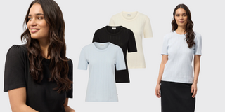 Klassisk dame T-shirt fra Redgreen i kabelstrikket design – vises i sort, lyseblå og offwhite. Perfekt basisbluse til kvinder, ideel til både arbejde og fritid med elegant struktur og kort ærme.